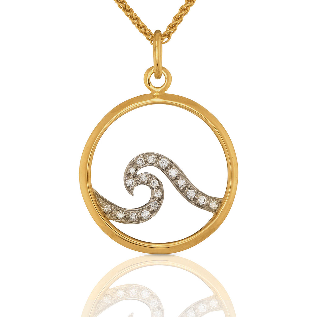 Ocean Pavé Wave Pendant in 18K Gold