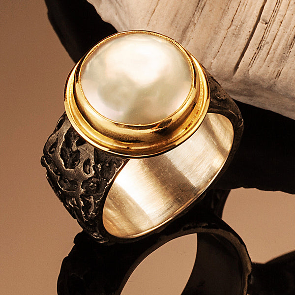 Coin Pearl Grotto Ring